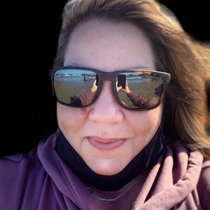 Meet your Posher, Deana